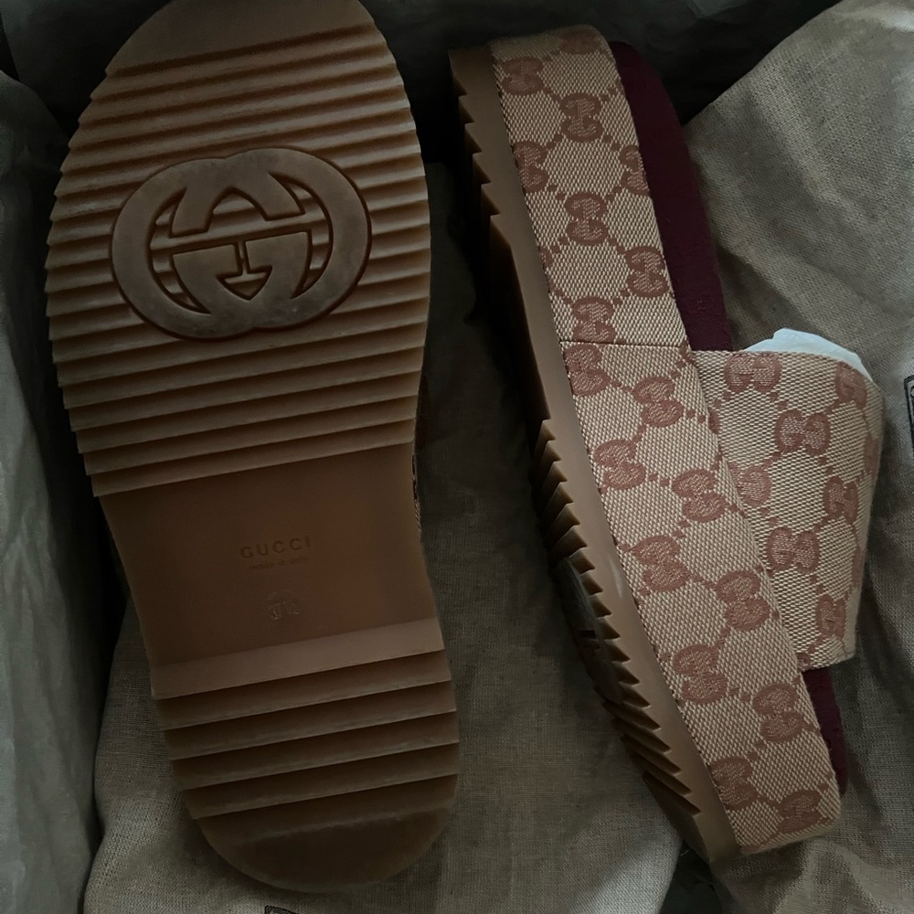 Gucci Platform Sandals Authentic. - image 4